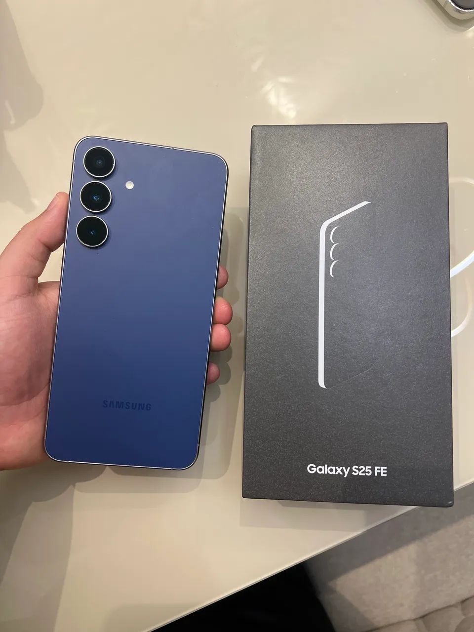 Galaxy S25 FE 256GB - Garantia até 11/26