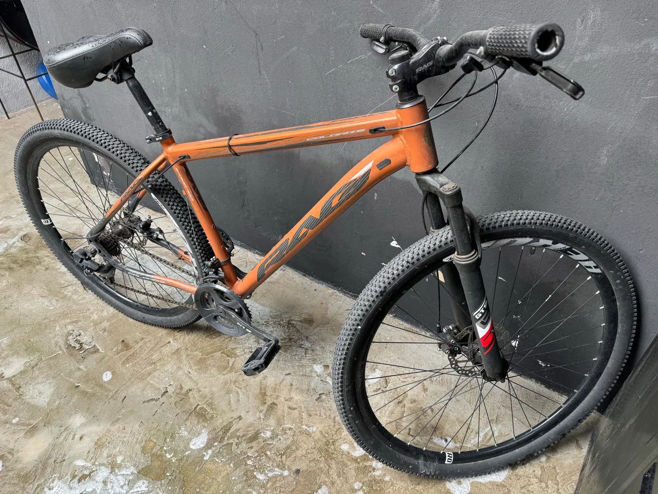 Bicicleta mountain bike aro 29  - Foto 2