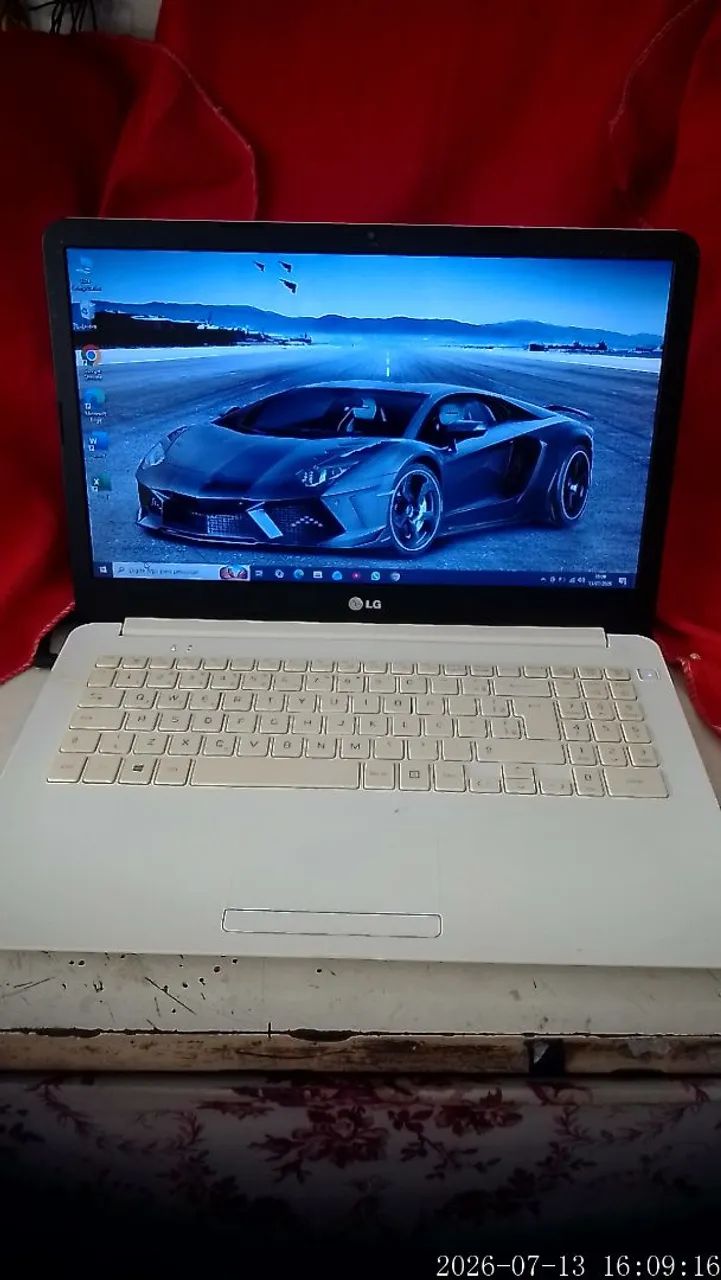 Notebook LG 15.6 polegadas só a bateria ruim o restante funcionando perfeitamente 