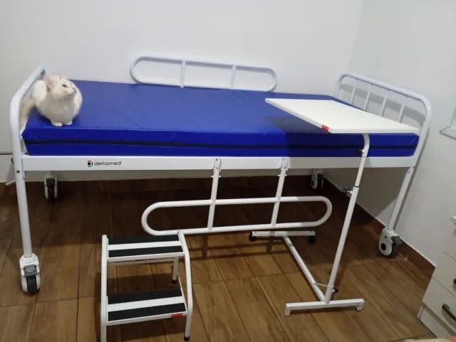 Cama hospitalar semi-nova