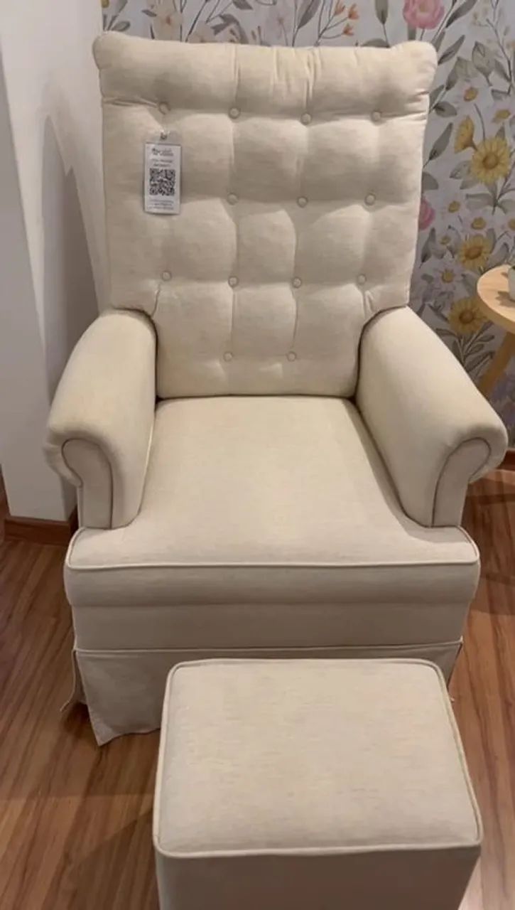 Poltrona de Amamentação com Puff e Balanço Linho Cru - Foto 2