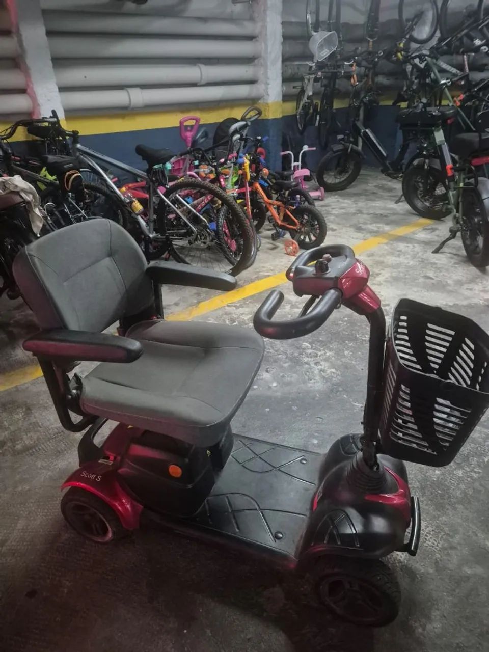Carrinho  elétrico  para idosos
