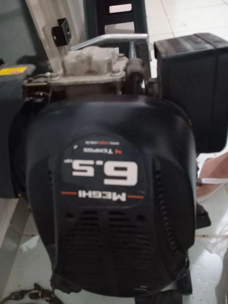 Motor de Popa Meghi 5.9 HP Usado - Completo - R$ 600 - Foto 2
