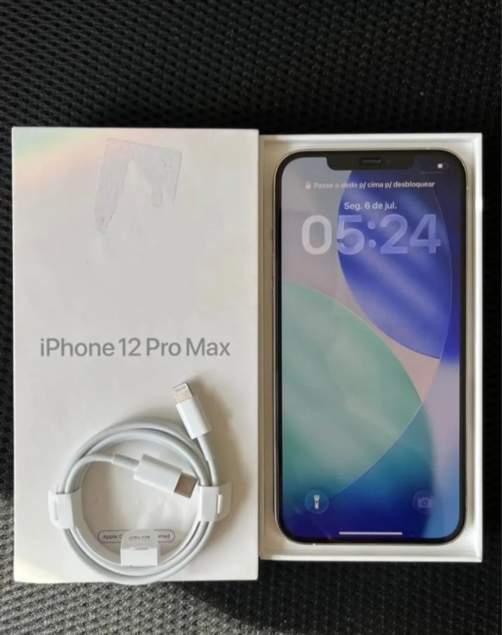 Iphone 12 pro max gold