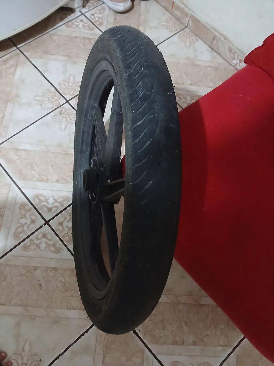 2 aro sem câmera 1 sem a roda 1 com a roda - Foto 2
