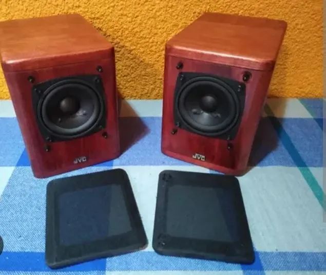 Caixa de som JVC 