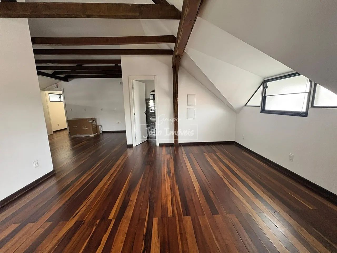 Sala comercial no Centro de Brusque p/ locação - Foto 5