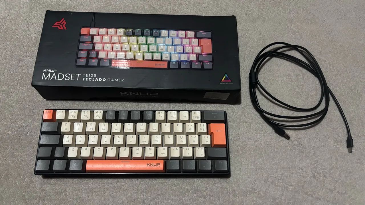 TECLADO MECÂNICO 60% ARGB