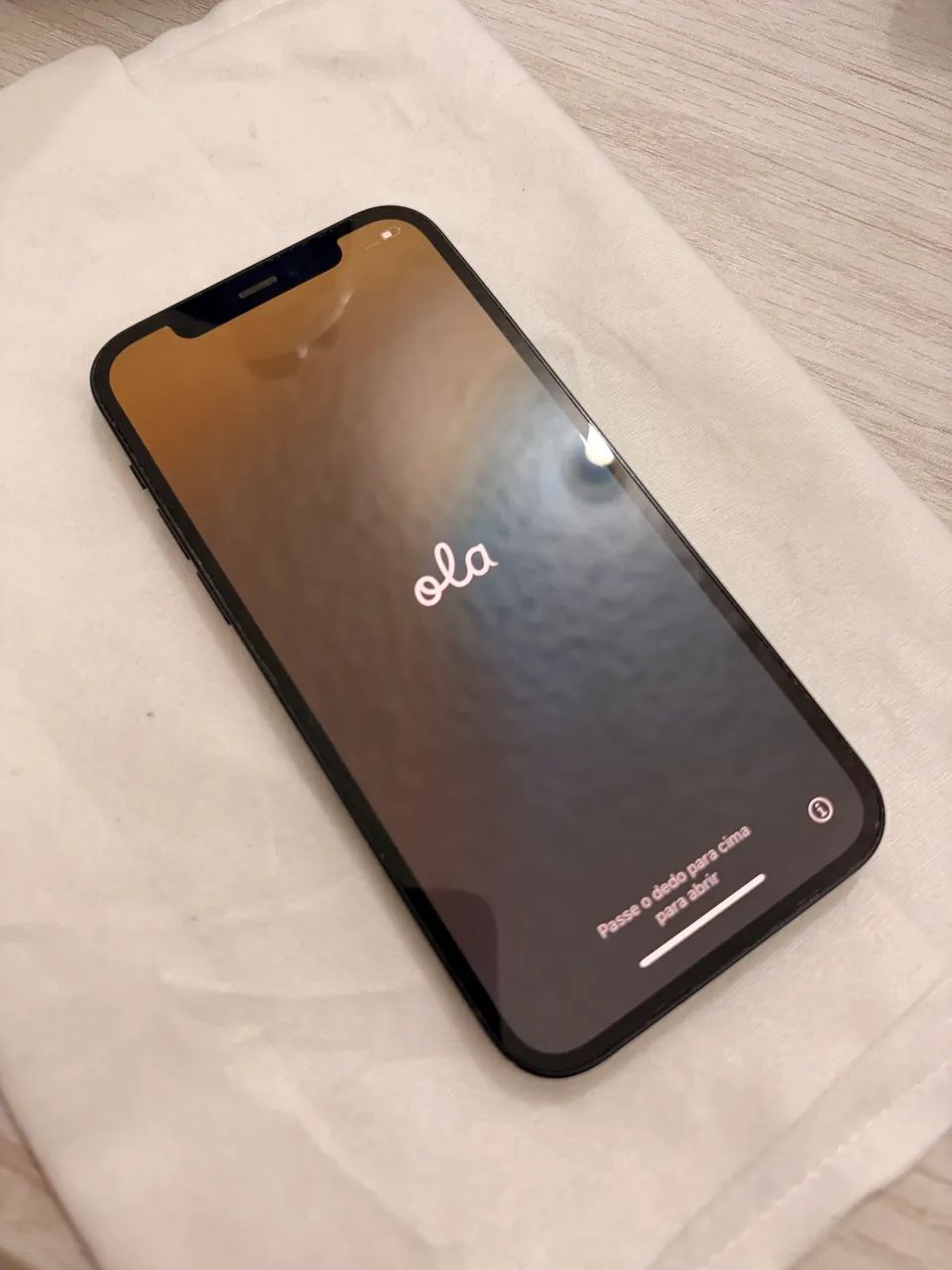 iPhone12 64GB黒 iPhone 12 (64GB) - Preto | iPlace Corporativo