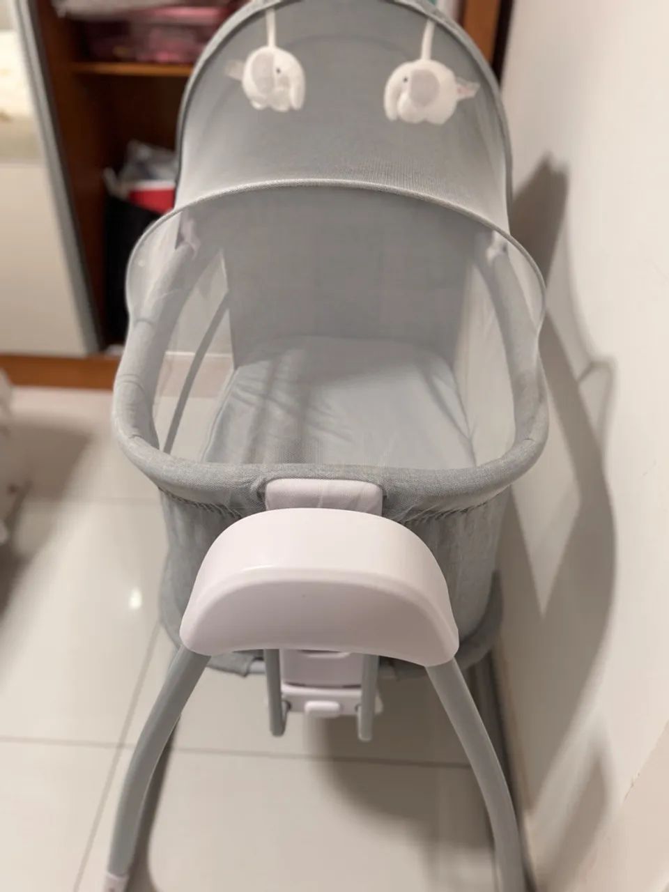 Berço Techno Automático Bluetooth Cinza Moisés 13kg Mastela Cinza   - Foto 5