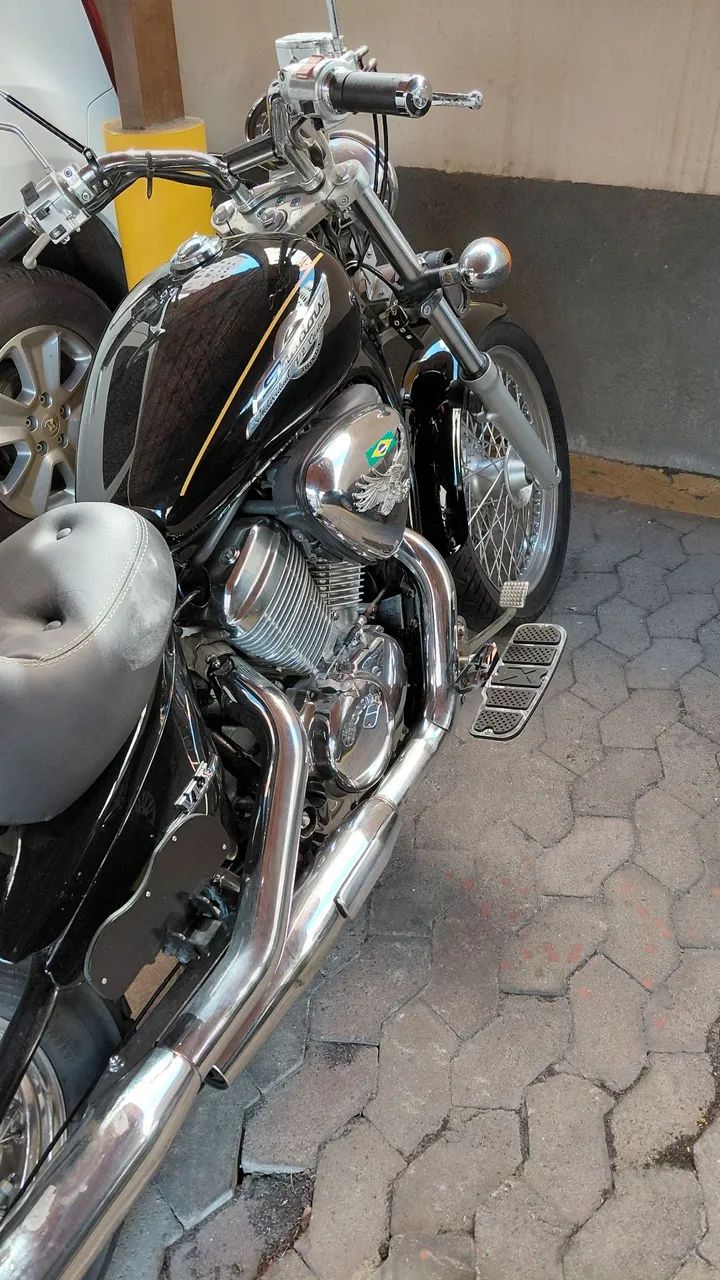 Vendo Honda Shadow 600cc  - Foto 5