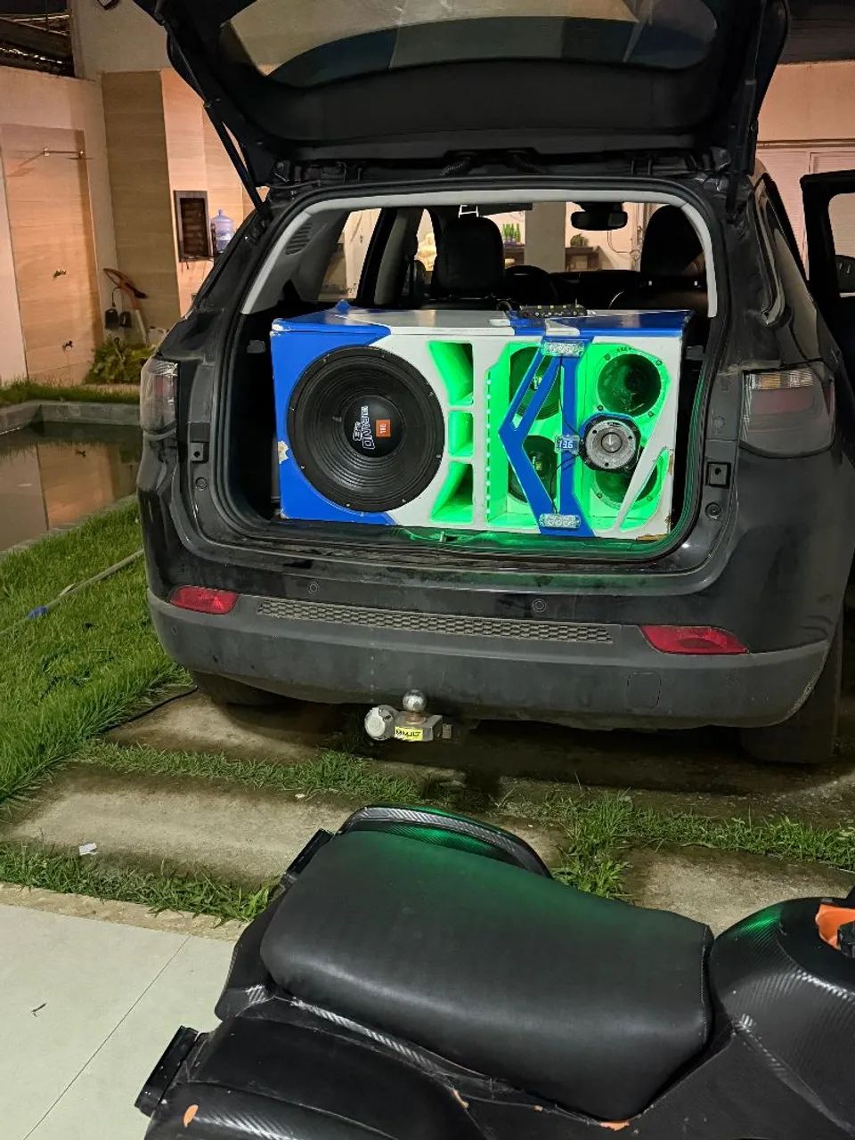 Selling car audio system
