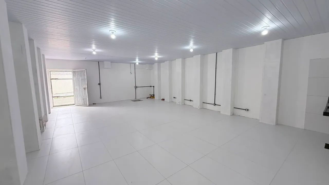 BC- Prédio comercial no Maiobão 