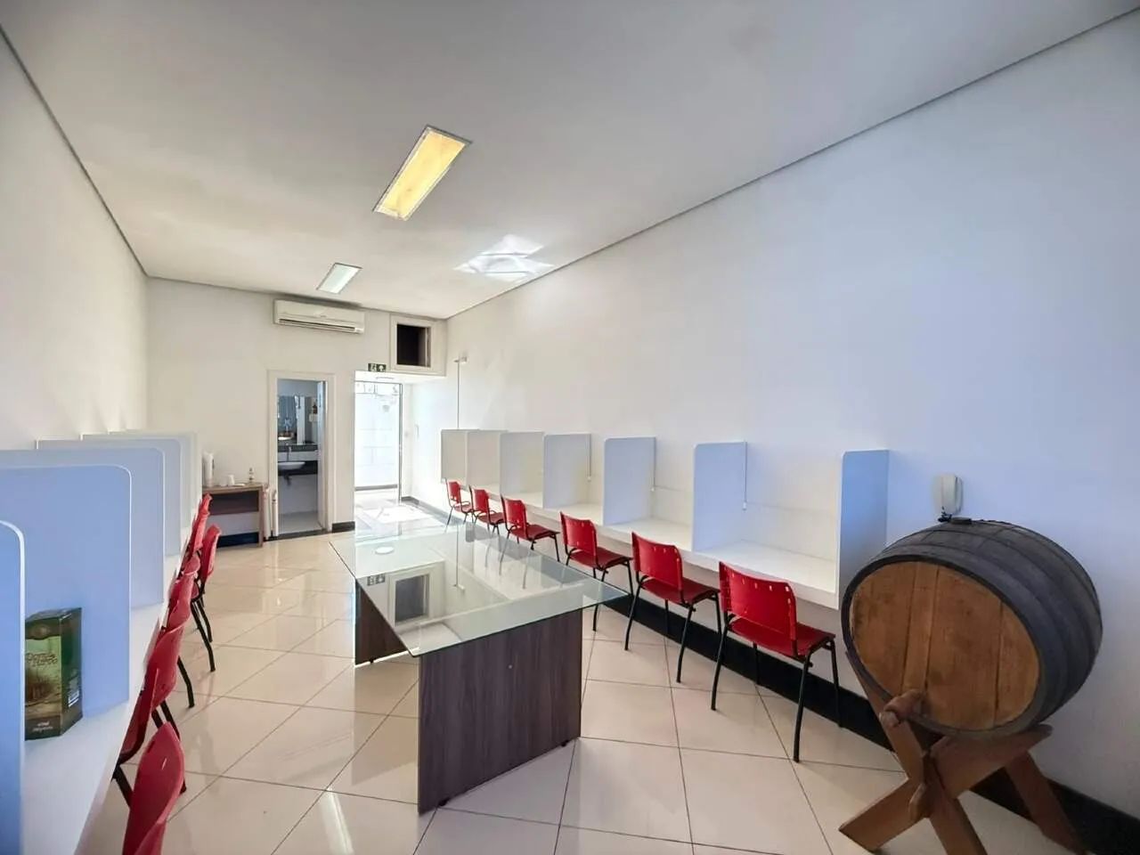 Excelente Sala na Região do Barreiro !! - Foto 4