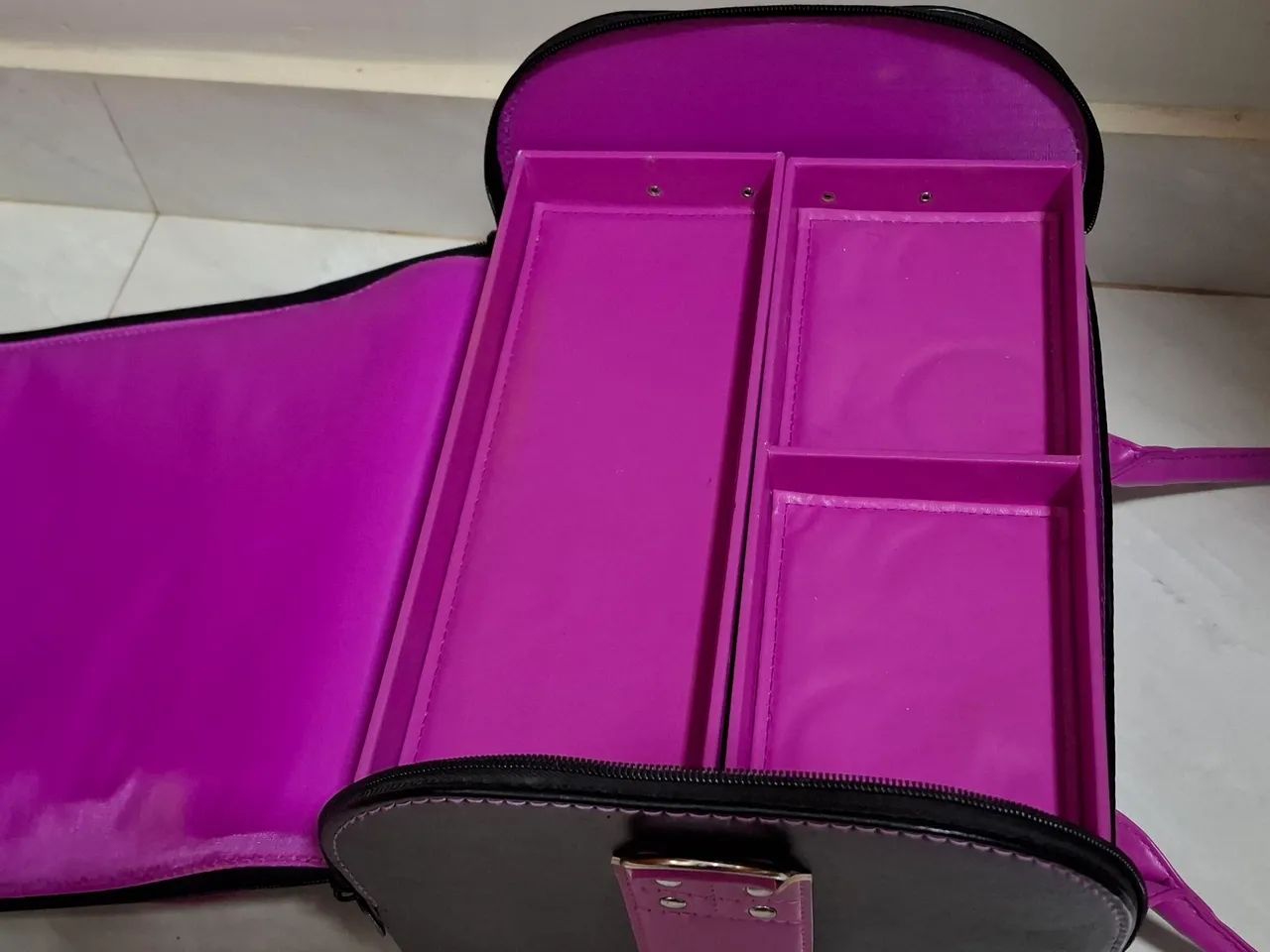 Maleta Avon de maquiagem - Foto 4