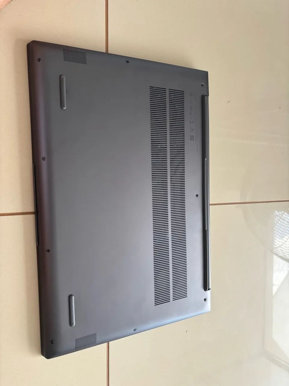 Notebook Lenovo Slim 7 I7 + placa de video dedicada (retirar peças, com defeito) - Foto 3