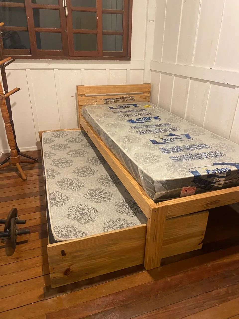 Cama de madeira maciça  - Foto 2