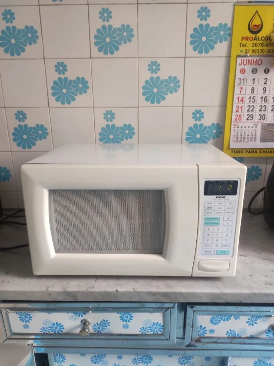 MICRO-ONDAS CCE MW-880 20L BRANCO 127V - FUNCIONANDO PERFEITAMENTE