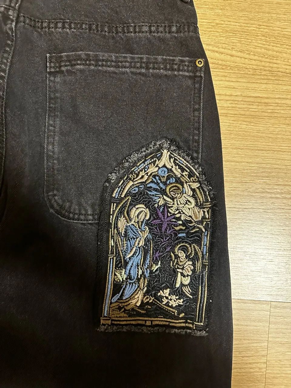 Calça jeans Derschutze bordada - Foto 3