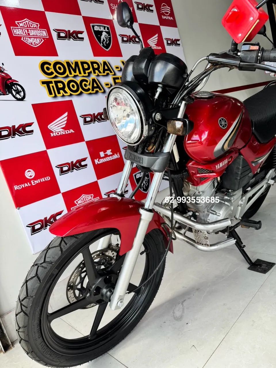CBF125　カスタム　赤　CB125 CBX125 RZ125 YBR EN125 125デューク チュートリアル福田充徳さんが原付二種スポーツバイクを比較｜スズキ