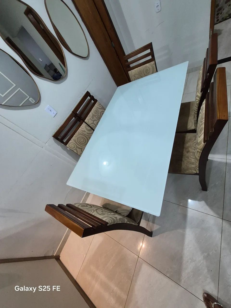 Mesa com 6 cadeiras - Foto 4