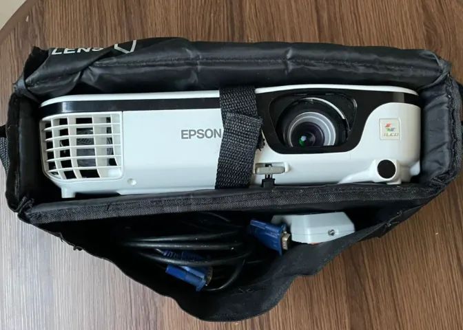 Projetor Epson PowerLite X14+ 3000 Lumens HDMI Completo + Controle - Foto 6