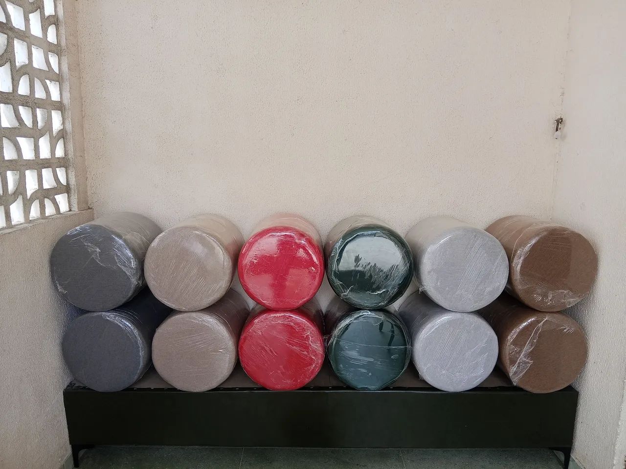 Puffes, não fazemos entregas 