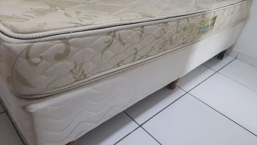 Cama de Casal Box Completa - Base + Colchão + 2 Travesseiros