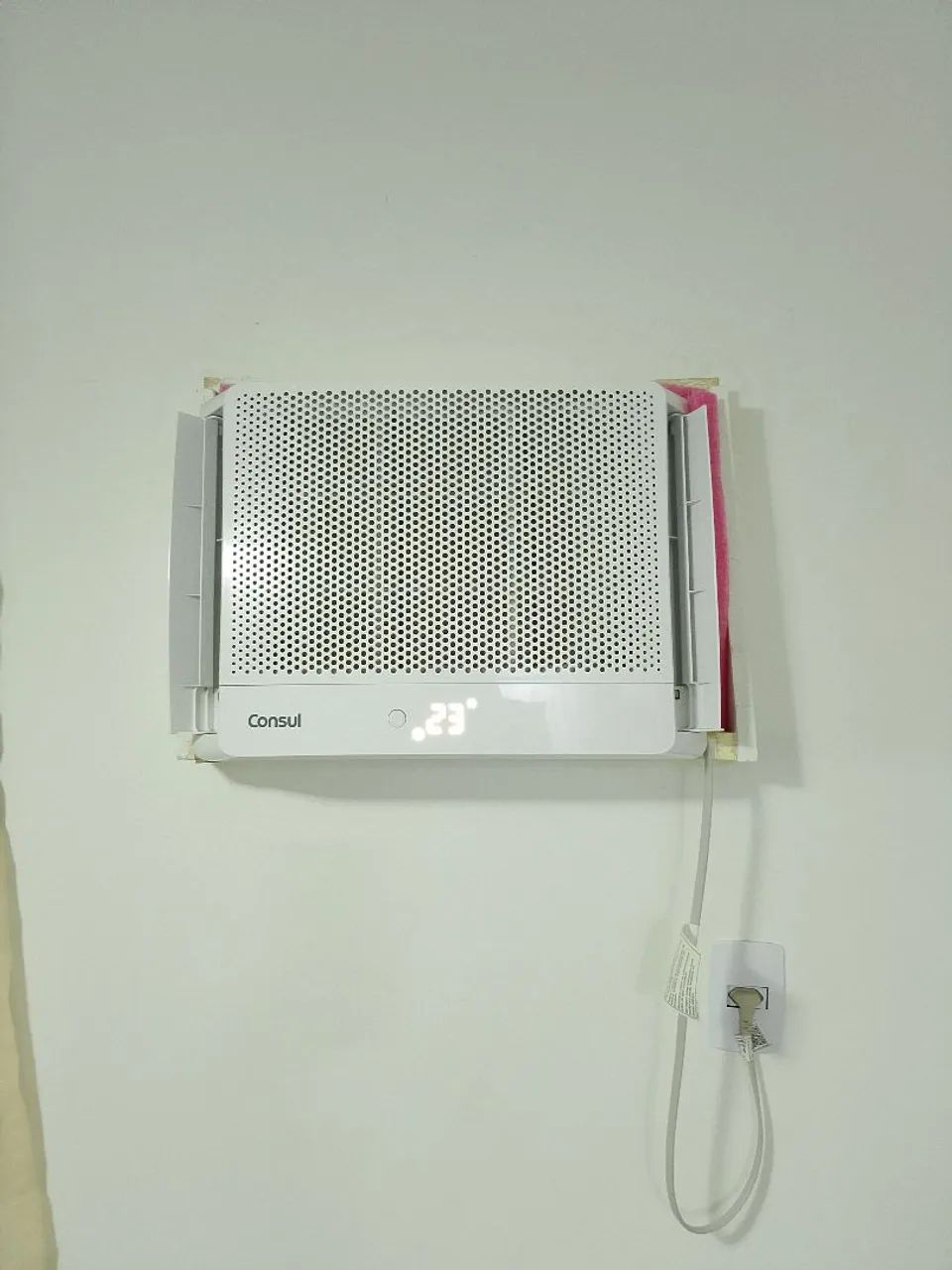 Ar condicionado 7500 com controle remoto 