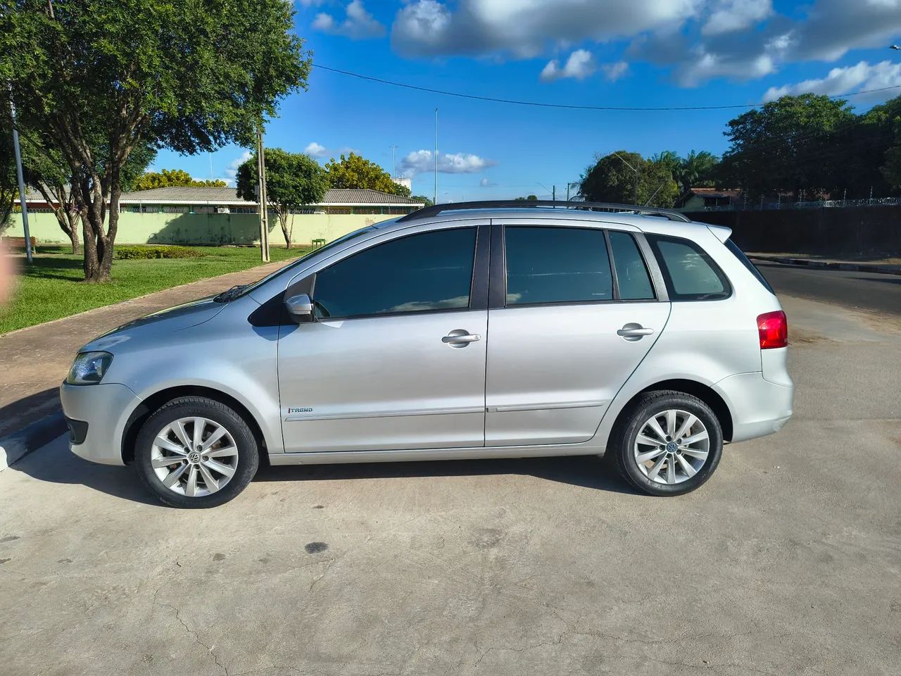 Volkswagen Spacefox 1.6/ 1.6 Trend Total Flex 8V 5P 2012 - Foto 3