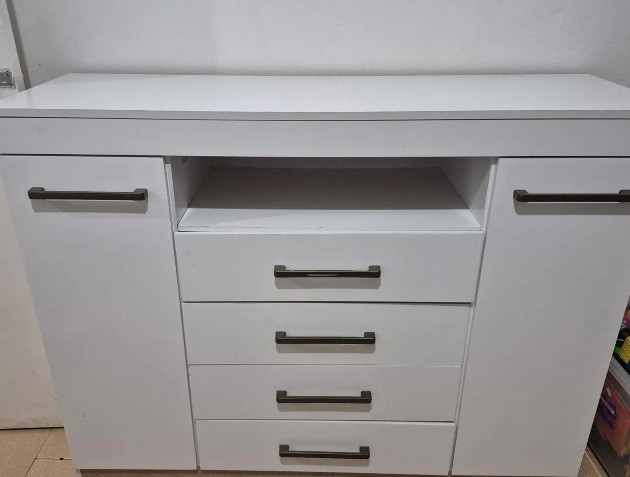 Vendo cômoda usada com marcas de uso! - Foto 2