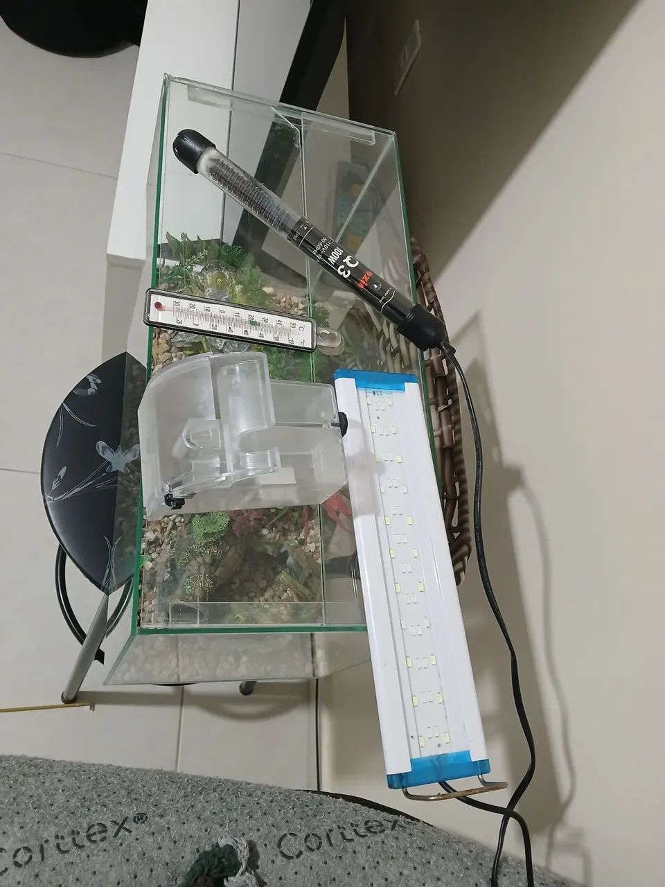 Vendo aquário completo 