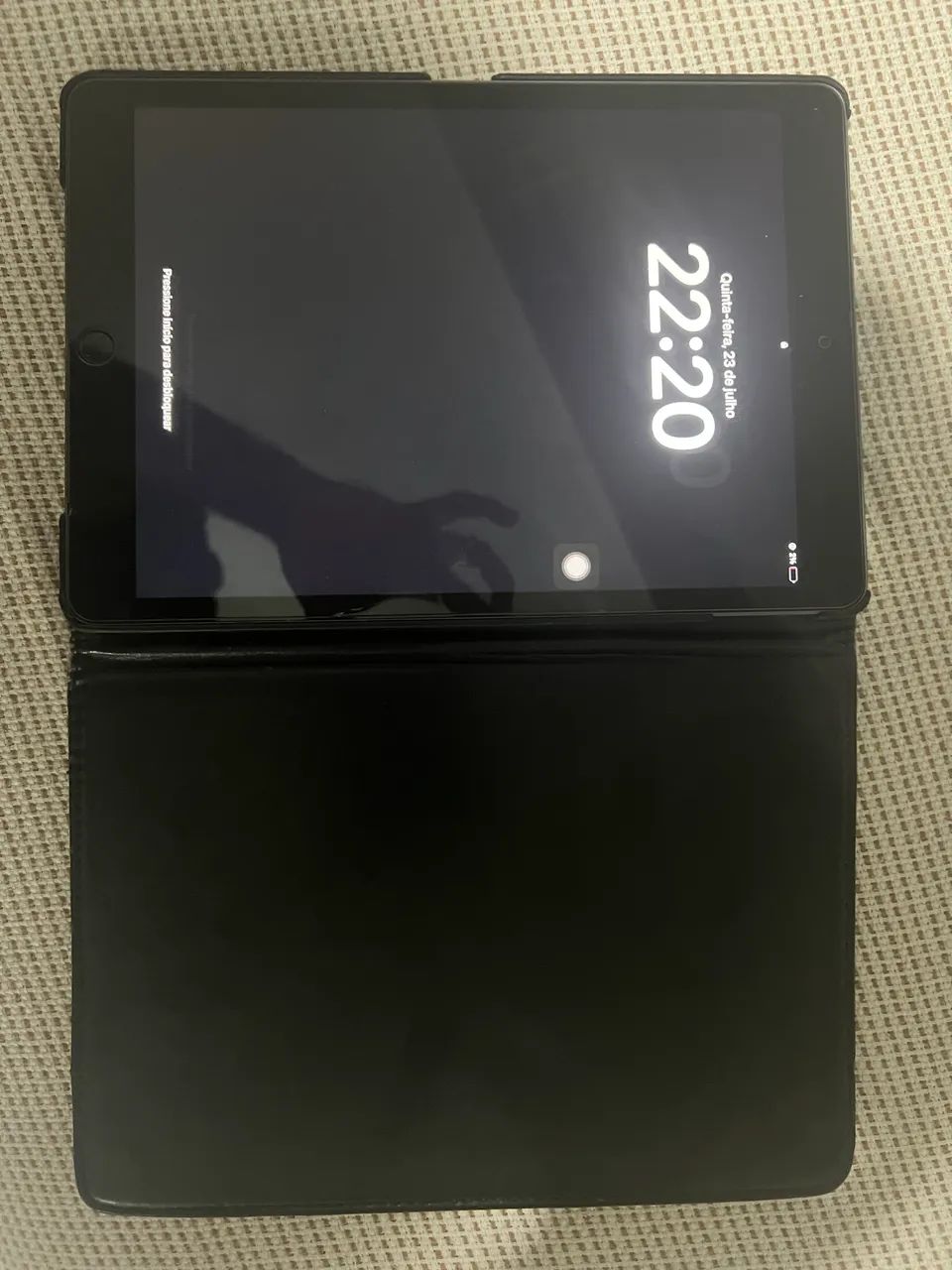 Vendo iPad 9 com caixa original - Foto 3
