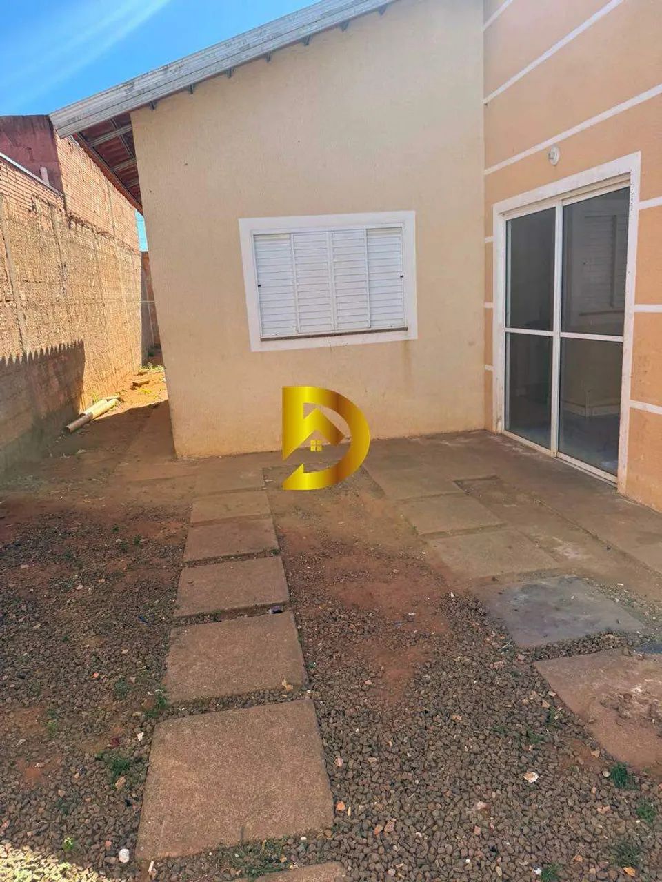 Casa residencial à venda em Uberaba com 2 quartos e 2 vagas