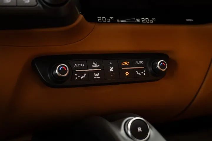 Ferrari 812 GTS 6.5 V12 800cv, foto 12 de 20