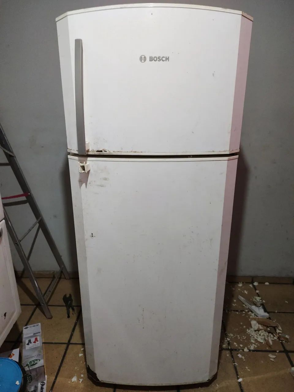 Geladeira Bosch KDN 43