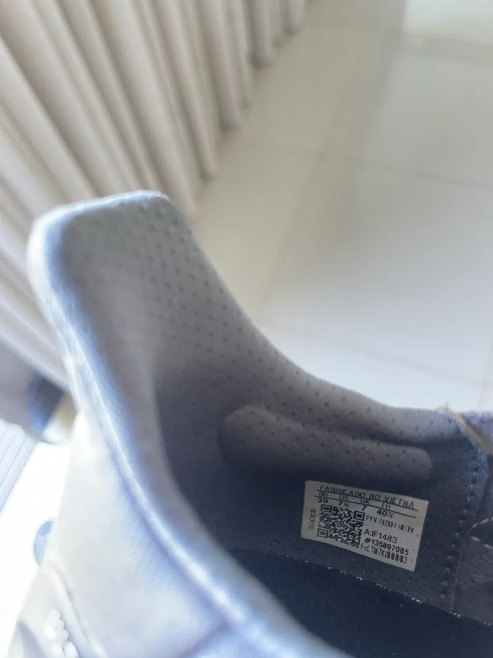 Tênis Ultraboost n39 - Foto 3