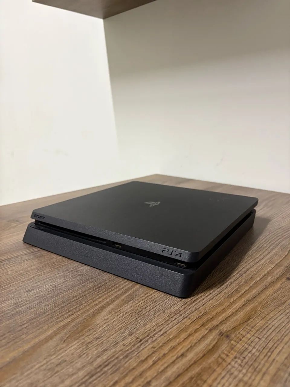 PlayStation 4 slim