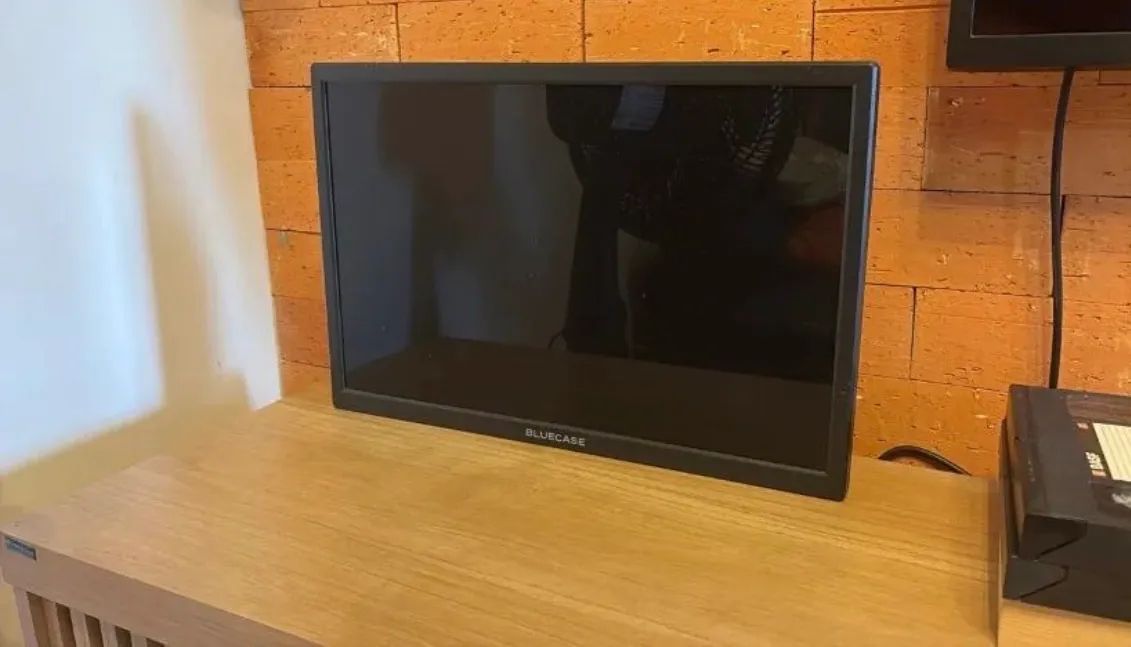 Monitor 19pol 