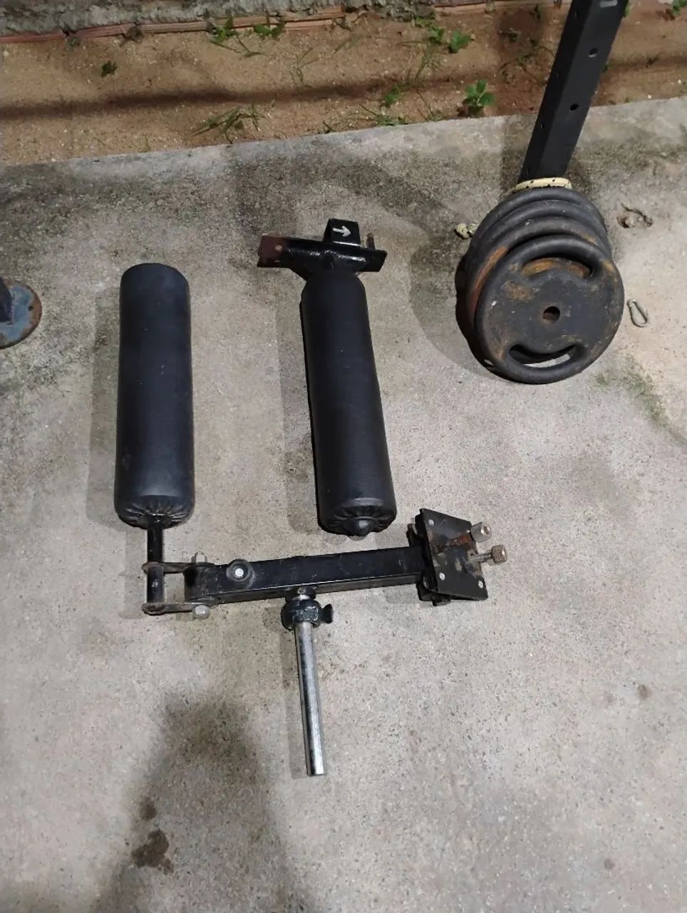 Rack de agachamento livre, com barra paralela e extensora. - Foto 4