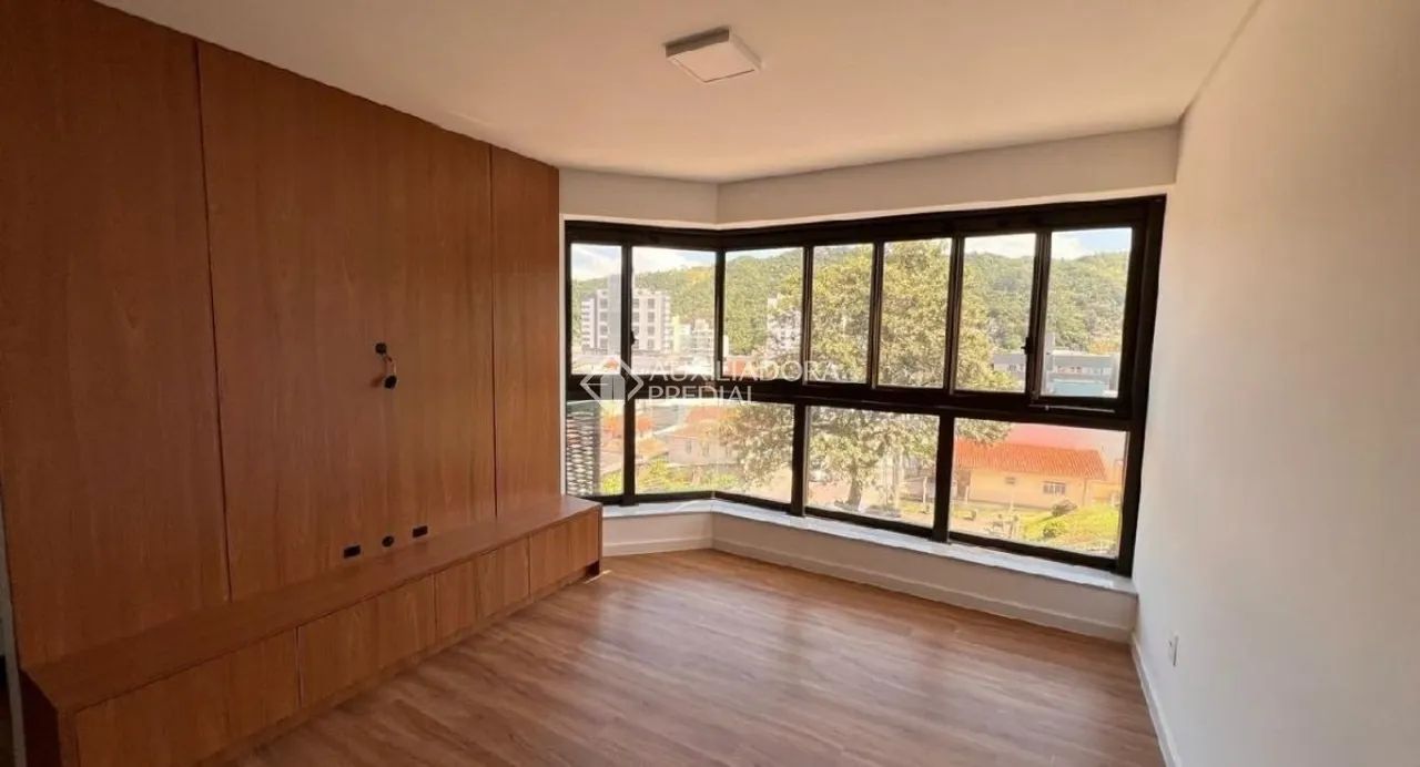 Loft semi mobiliado para alugar no Saco dos Limões em Florianopolis