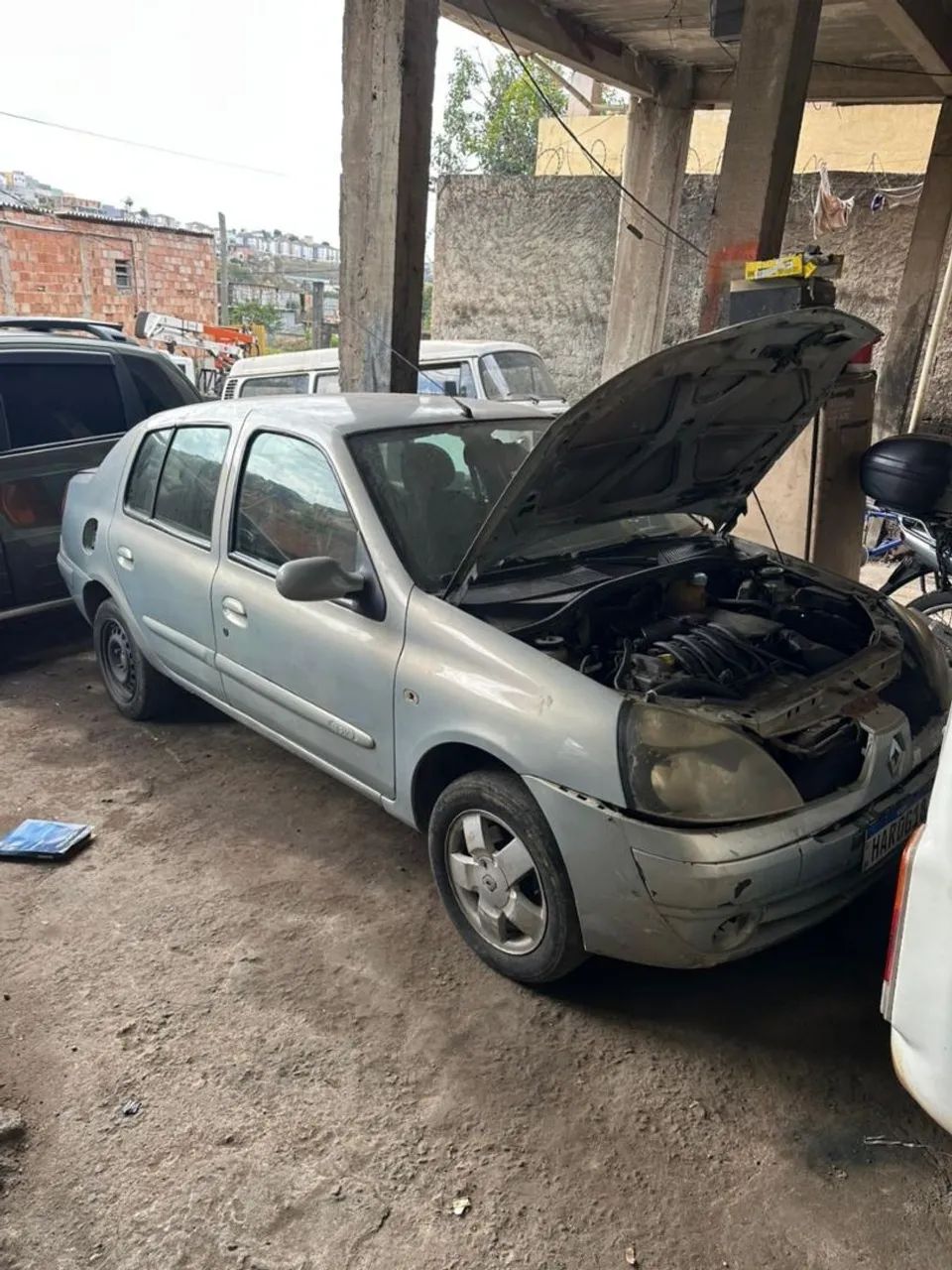 Renault Clio Clio Sed RT/ Privilège/ Botic 1.6 16V 4p 2004