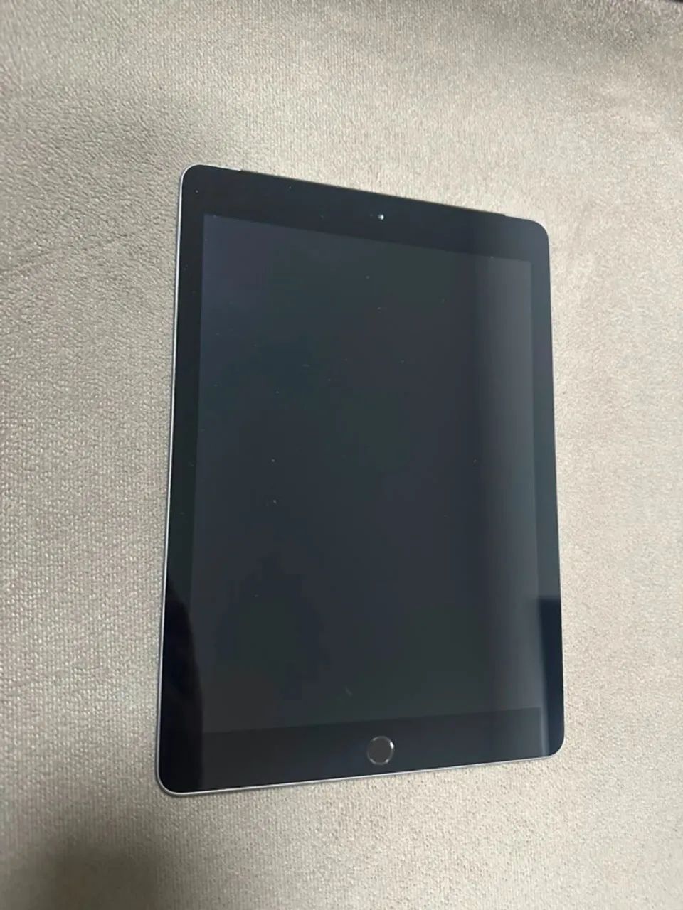 iPad 6th generation 2018 A1954 9.7" com rede móvel 