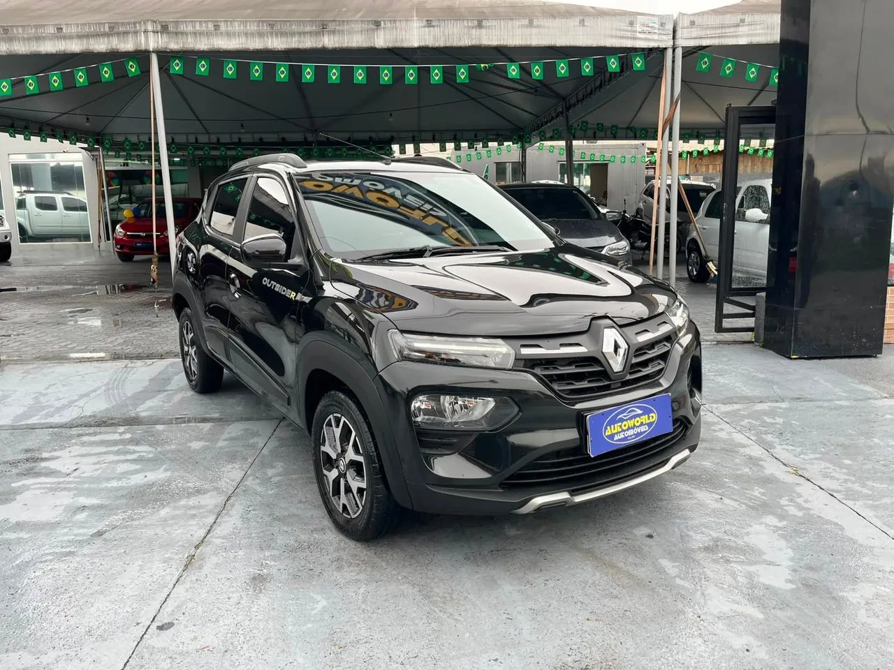 Renault Kwid Outsider 1.0 Flex 12V 5P Mec. 2023 - Foto 2
