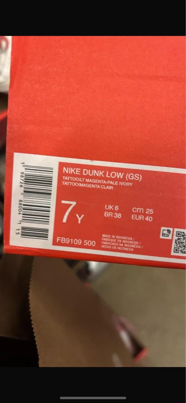 Tênis Nike dunk low Gs  - Foto 4