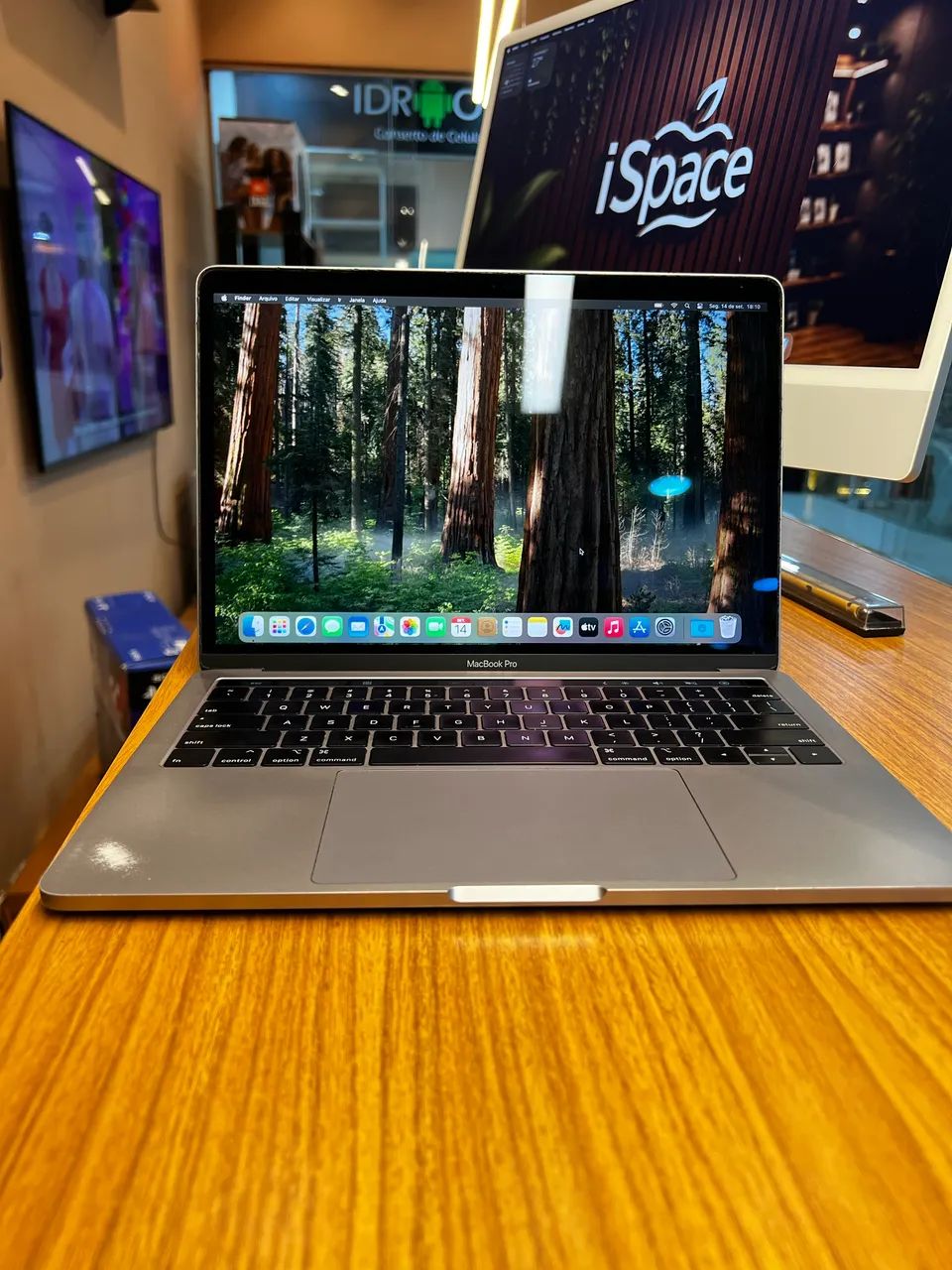 (Vendo ou troco) MacBook Pro 2018 16GB ram 256gb TouchBar - Foto 5