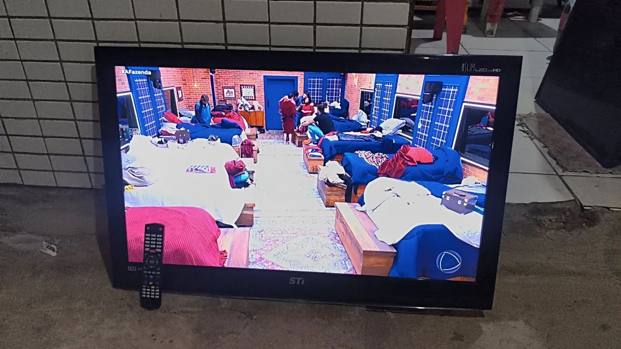Tv STI TOSHIBA 40 Polegadas Não é Smart  - Foto 4