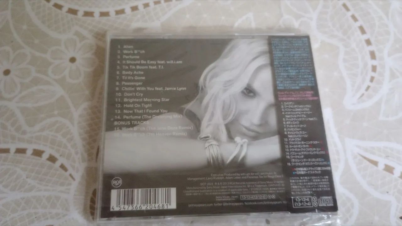 Britney Jean Japão  - Foto 2