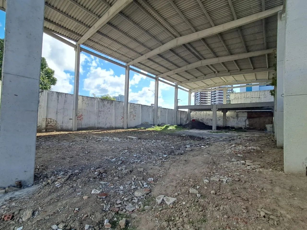 Galpão Q (S) para para aluguel em Cordeiro - Recife |