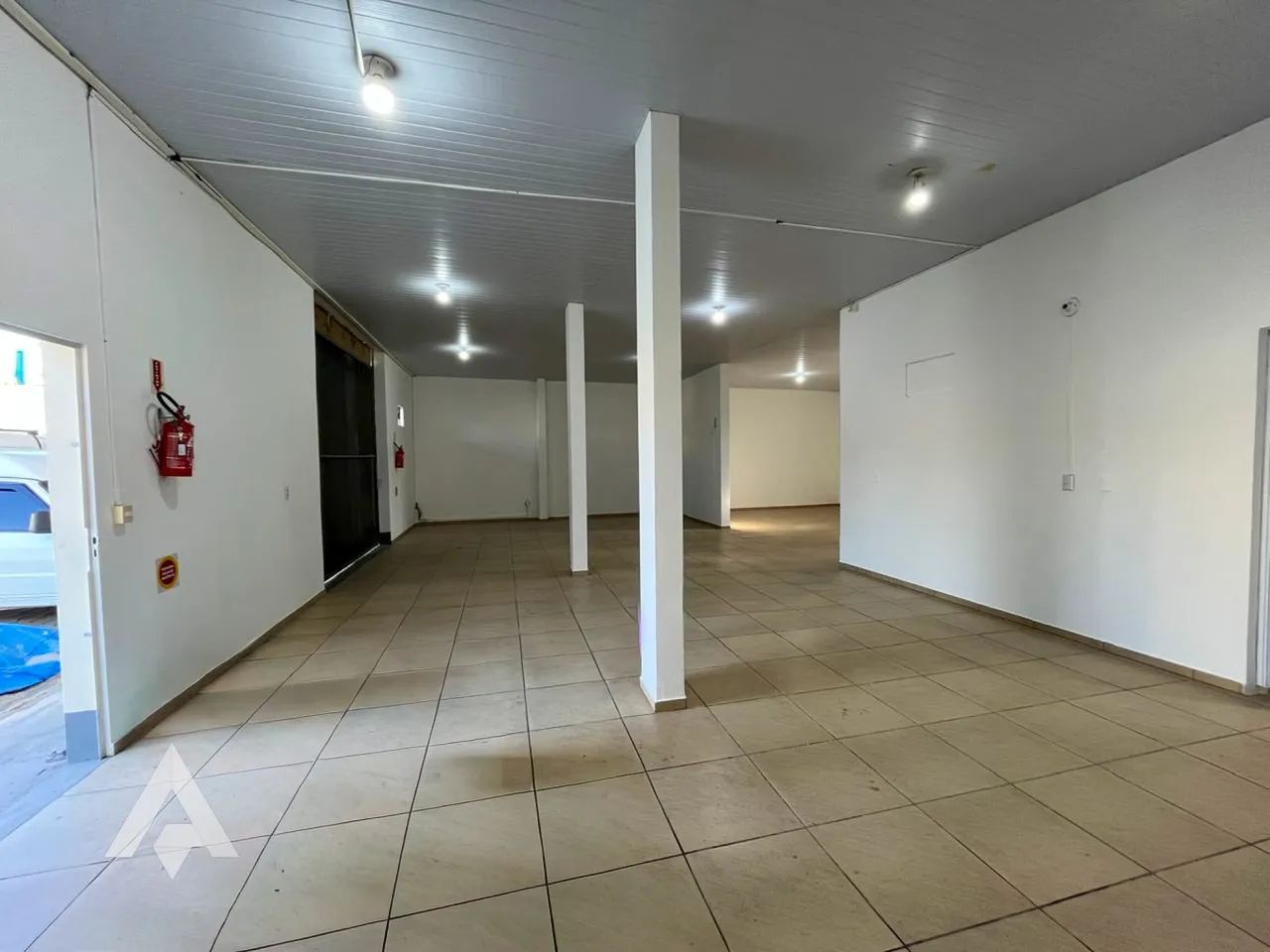 Galpão para locação, com 118m² por R$ 3.450,00 - Bairro Fortaleza - Blumenau - Foto 5
